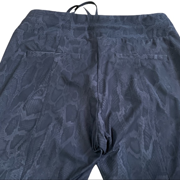 Cambio Animal Print Jogger With Front Seams 34 - Picture 5 of 9